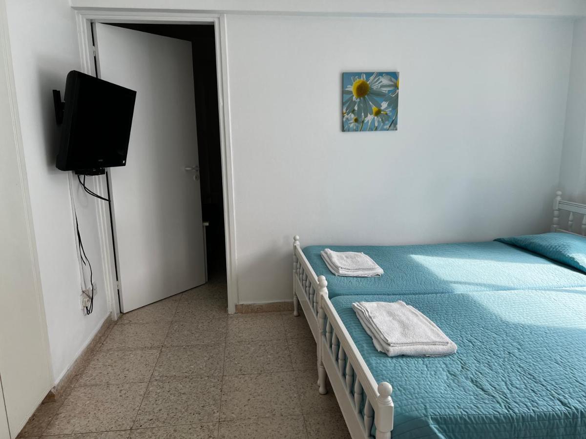 פרוטאראס Flisvos Beach Apartments חדר תמונה