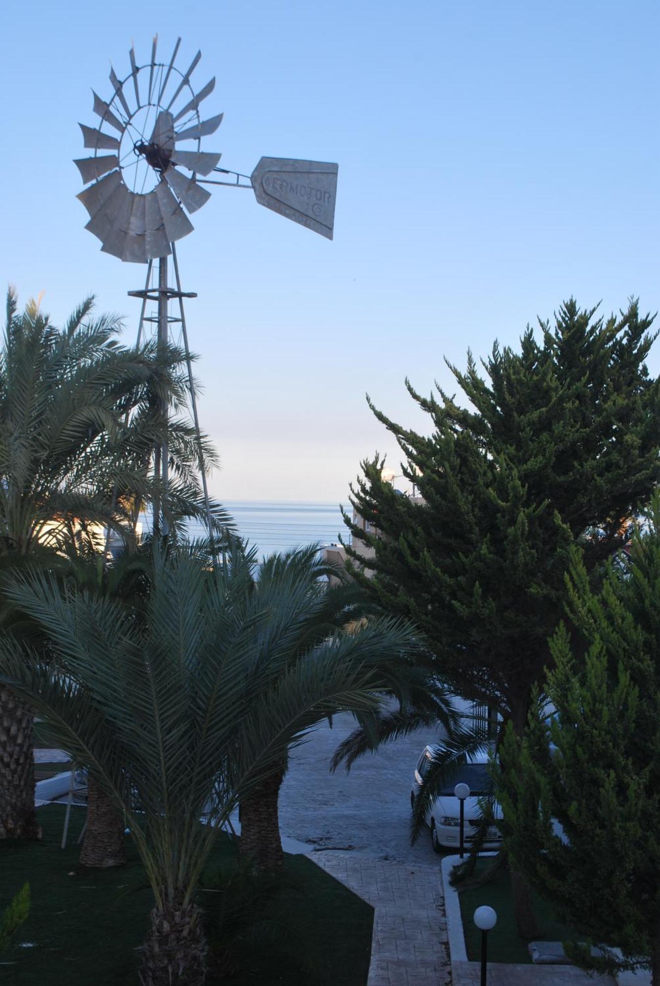 פרוטאראס Flisvos Beach Apartments מראה חיצוני תמונה