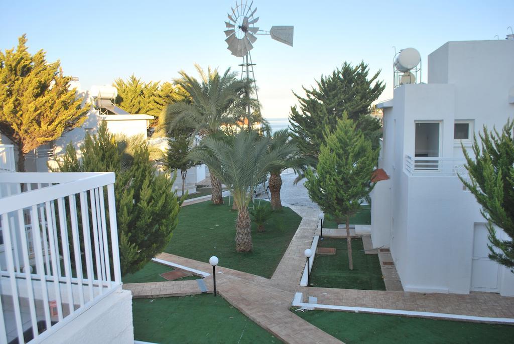 פרוטאראס Flisvos Beach Apartments מראה חיצוני תמונה