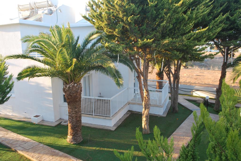 פרוטאראס Flisvos Beach Apartments מראה חיצוני תמונה